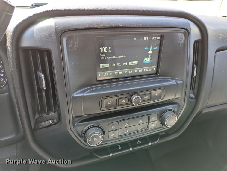 image for item DR6873 2018  Chevrolet Silverado 1500  Double Cab pickup truck