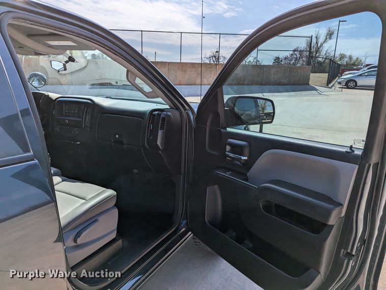 image for item DR6873 2018  Chevrolet Silverado 1500  Double Cab pickup truck