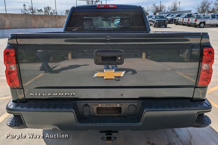 image for item DR6873 2018  Chevrolet Silverado 1500  Double Cab pickup truck