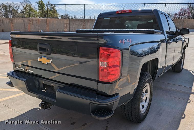 image for item DR6874 2018 Chevrolet Silverado 1500  Double Cab pickup truck