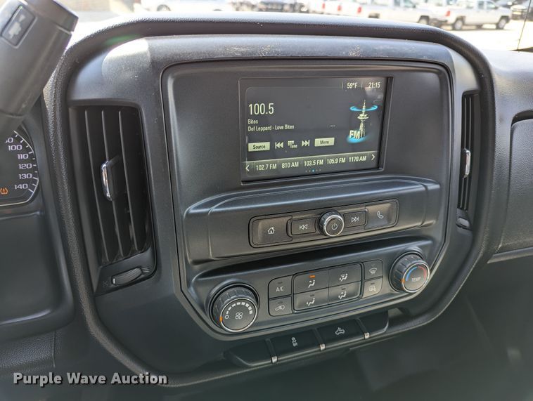 image for item DR6874 2018 Chevrolet Silverado 1500  Double Cab pickup truck