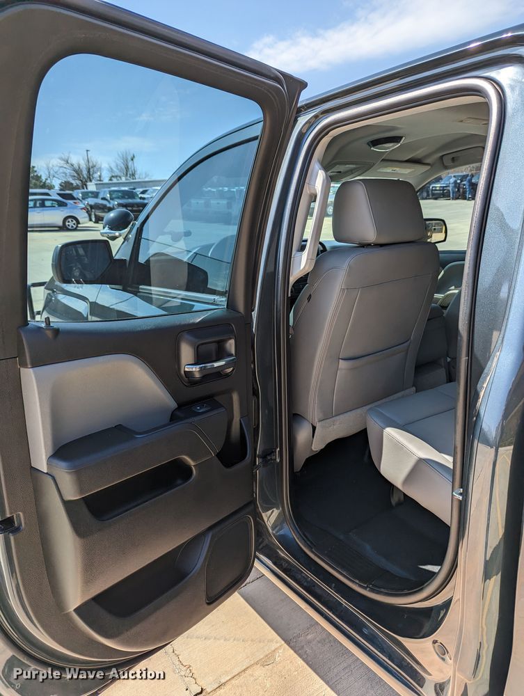 image for item DR6874 2018 Chevrolet Silverado 1500  Double Cab pickup truck