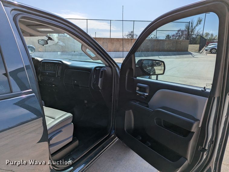 image for item DR6874 2018 Chevrolet Silverado 1500  Double Cab pickup truck