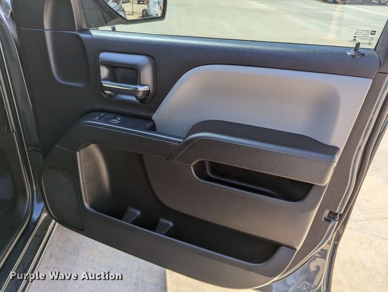 image for item DR6874 2018 Chevrolet Silverado 1500  Double Cab pickup truck