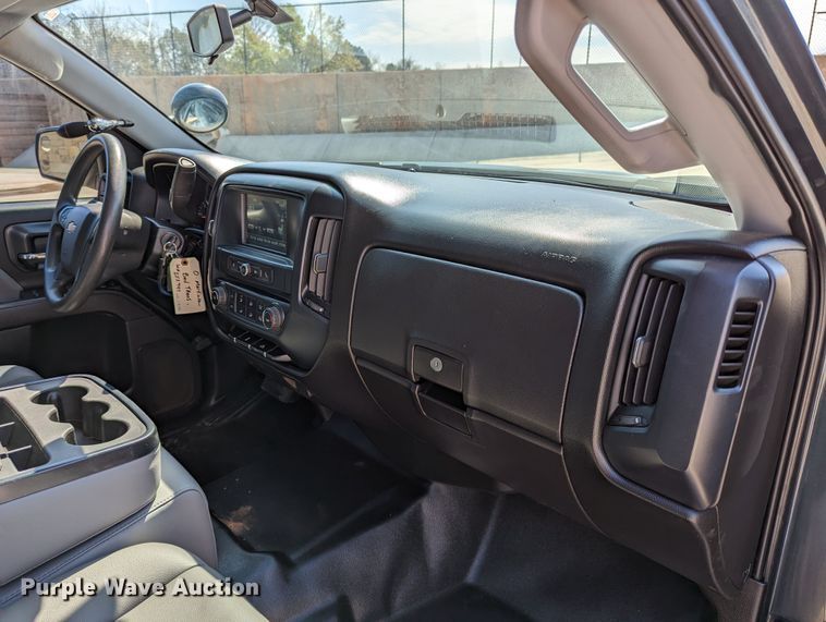 image for item DR6874 2018 Chevrolet Silverado 1500  Double Cab pickup truck