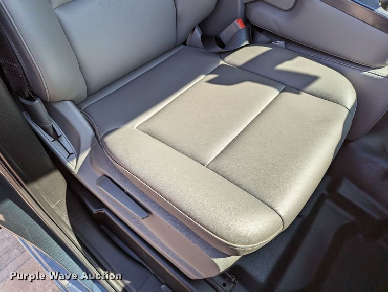 image for item DR6874 2018 Chevrolet Silverado 1500  Double Cab pickup truck