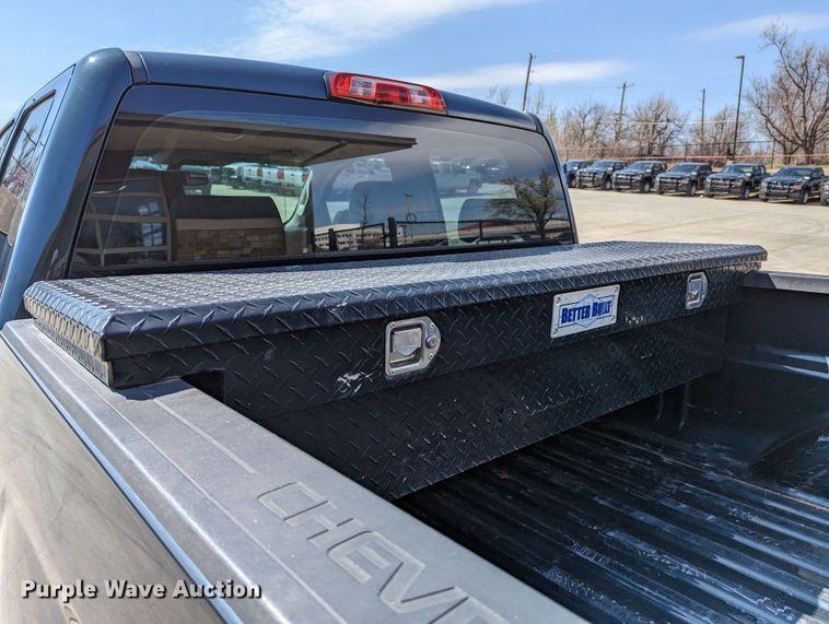 image for item DR6874 2018 Chevrolet Silverado 1500  Double Cab pickup truck