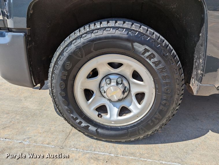 image for item DR6874 2018 Chevrolet Silverado 1500  Double Cab pickup truck