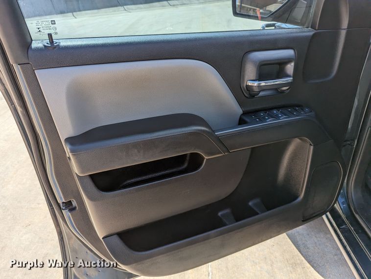 image for item DR6875 2018  Chevrolet Silverado 1500  Double Cab pickup truck