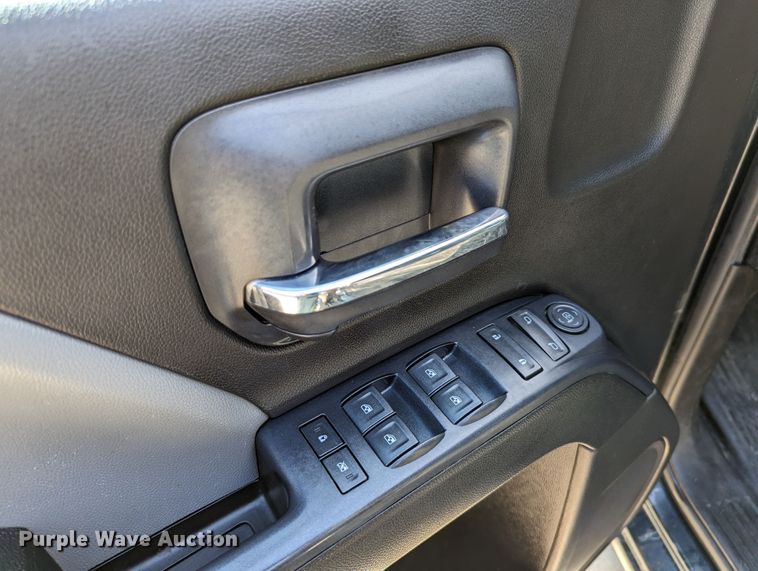 image for item DR6875 2018  Chevrolet Silverado 1500  Double Cab pickup truck