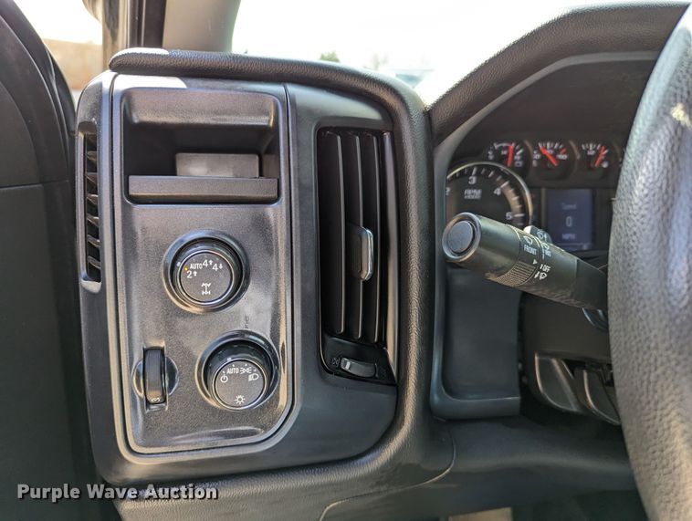 image for item DR6875 2018  Chevrolet Silverado 1500  Double Cab pickup truck