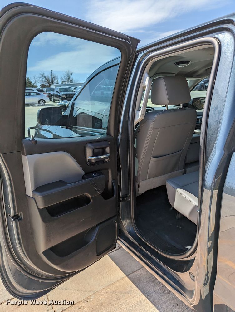 image for item DR6875 2018  Chevrolet Silverado 1500  Double Cab pickup truck