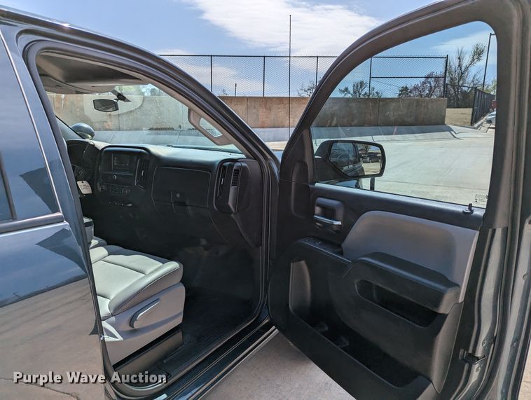 image for item DR6875 2018  Chevrolet Silverado 1500  Double Cab pickup truck