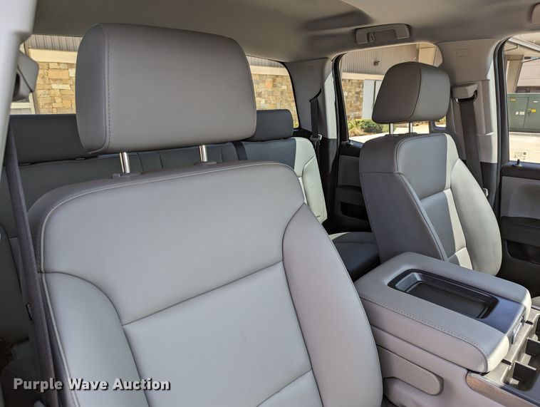 image for item DR6875 2018  Chevrolet Silverado 1500  Double Cab pickup truck