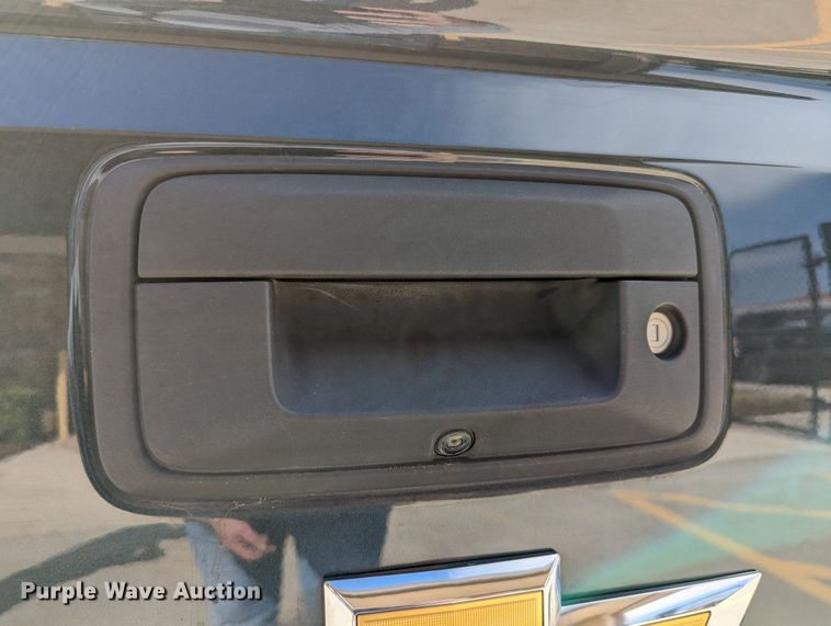 image for item DR6875 2018  Chevrolet Silverado 1500  Double Cab pickup truck