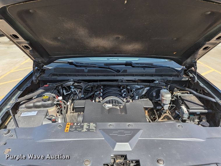 image for item DR6876 2017  Chevrolet Silverado 1500  Crew Cab pickup truck