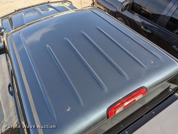 image for item DR6876 2017  Chevrolet Silverado 1500  Crew Cab pickup truck