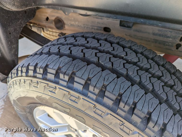 image for item DR6876 2017  Chevrolet Silverado 1500  Crew Cab pickup truck