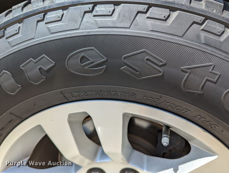 image for item DR6876 2017  Chevrolet Silverado 1500  Crew Cab pickup truck