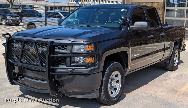 image for item DR6877 2015  Chevrolet Silverado 1500  Double Cab pickup truck