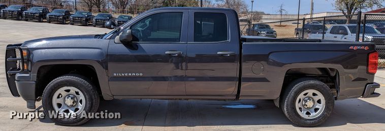image for item DR6877 2015  Chevrolet Silverado 1500  Double Cab pickup truck