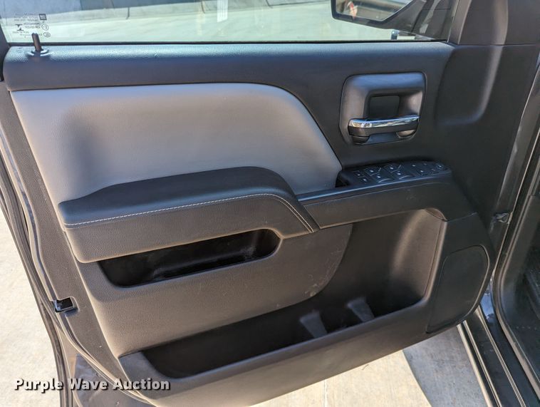 image for item DR6877 2015  Chevrolet Silverado 1500  Double Cab pickup truck