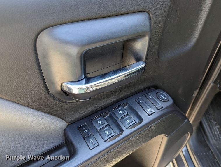 image for item DR6877 2015  Chevrolet Silverado 1500  Double Cab pickup truck