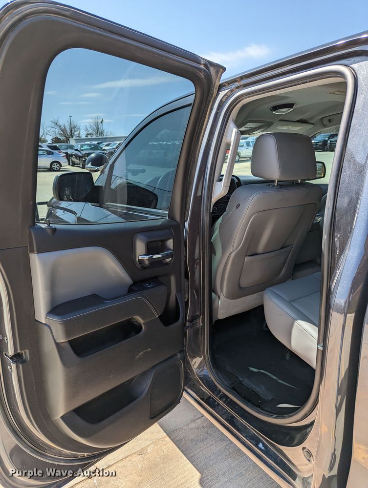 image for item DR6877 2015  Chevrolet Silverado 1500  Double Cab pickup truck