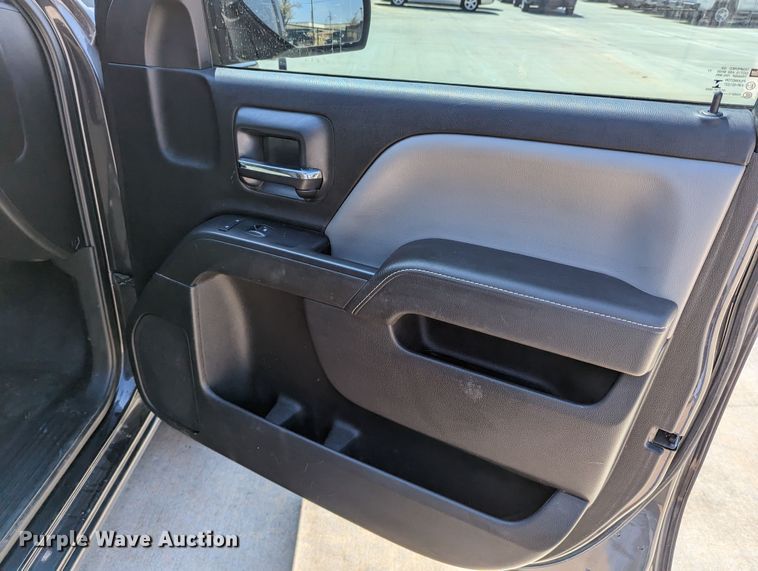 image for item DR6877 2015  Chevrolet Silverado 1500  Double Cab pickup truck