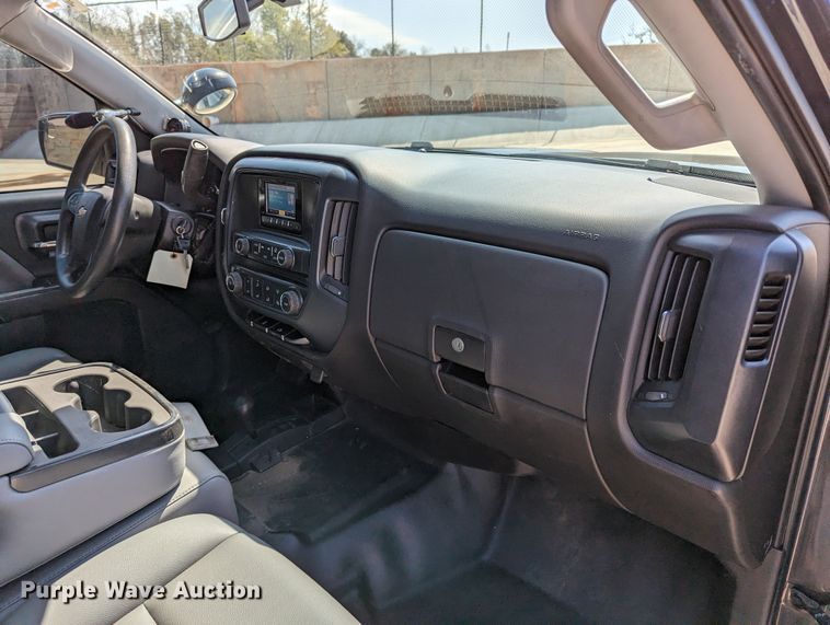 image for item DR6877 2015  Chevrolet Silverado 1500  Double Cab pickup truck