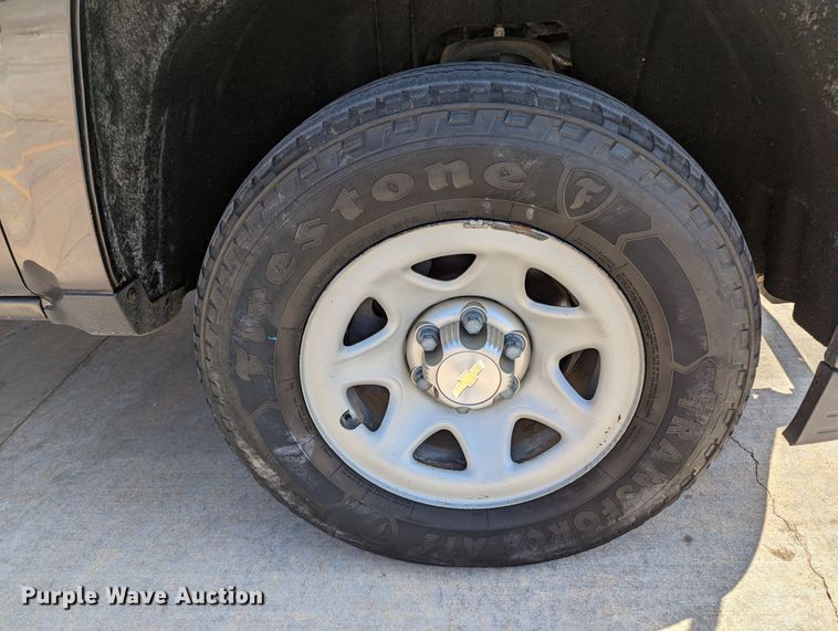 image for item DR6877 2015  Chevrolet Silverado 1500  Double Cab pickup truck