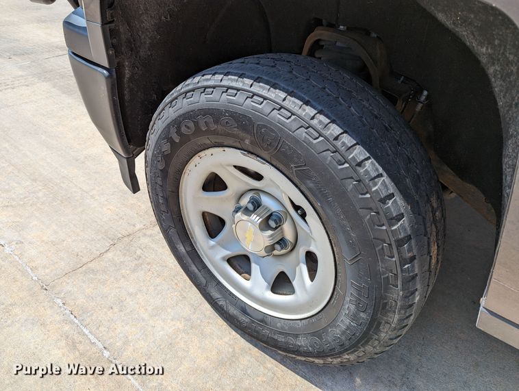 image for item DR6877 2015  Chevrolet Silverado 1500  Double Cab pickup truck