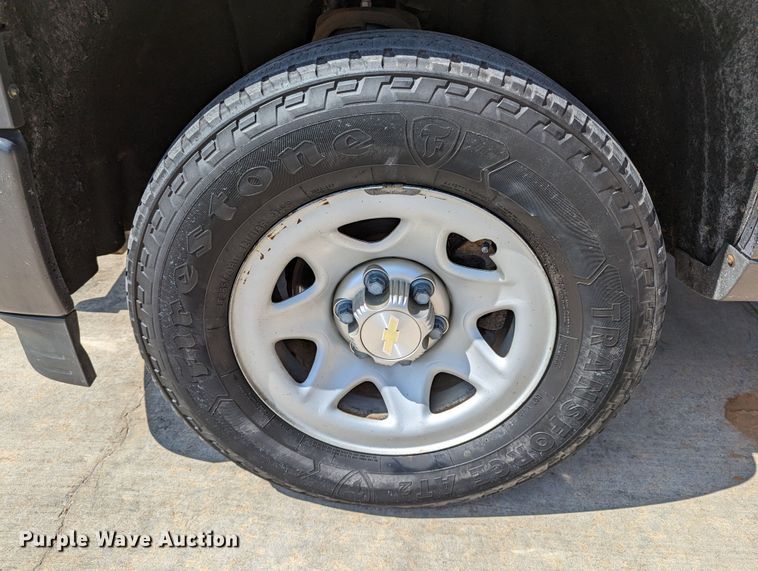 image for item DR6877 2015  Chevrolet Silverado 1500  Double Cab pickup truck