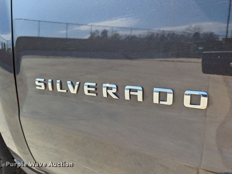 image for item DR6877 2015  Chevrolet Silverado 1500  Double Cab pickup truck