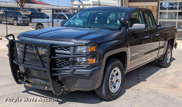 image for item DR6878 2015  Chevrolet Silverado 1500  Double Cab pickup truck