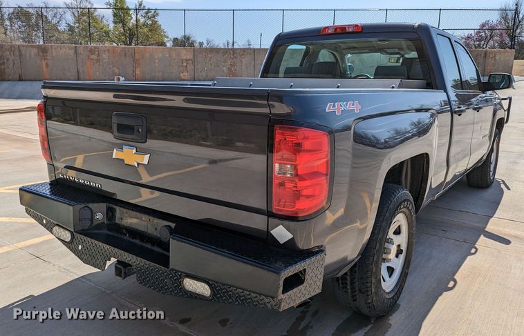 image for item DR6878 2015  Chevrolet Silverado 1500  Double Cab pickup truck