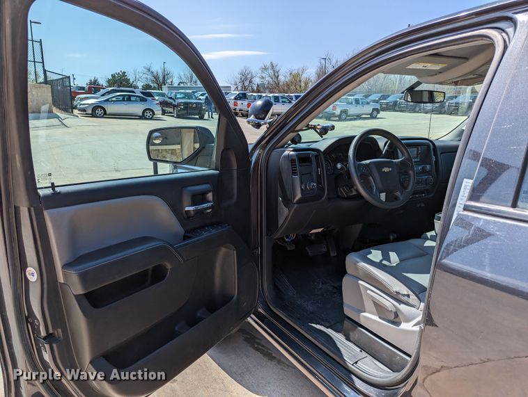 image for item DR6878 2015  Chevrolet Silverado 1500  Double Cab pickup truck