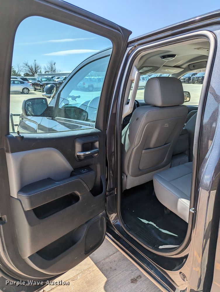 image for item DR6878 2015  Chevrolet Silverado 1500  Double Cab pickup truck