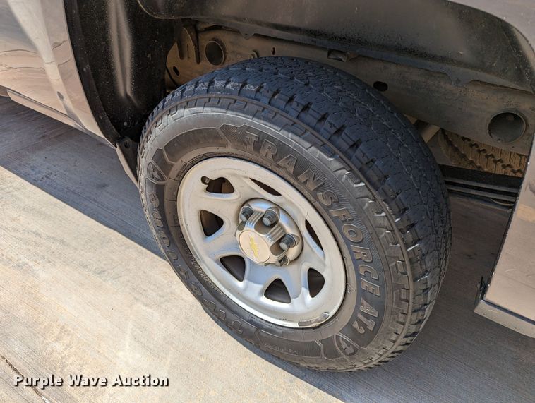 image for item DR6878 2015  Chevrolet Silverado 1500  Double Cab pickup truck