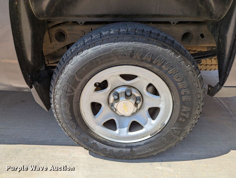 image for item DR6878 2015  Chevrolet Silverado 1500  Double Cab pickup truck