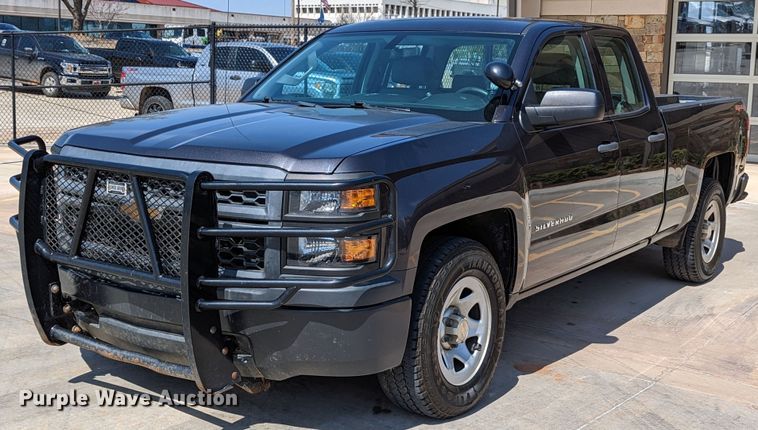 image for item DR6879 2015  Chevrolet Silverado 1500  Double Cab pickup truck