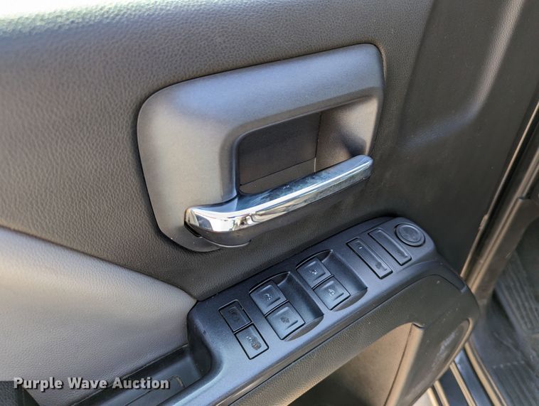 image for item DR6879 2015  Chevrolet Silverado 1500  Double Cab pickup truck