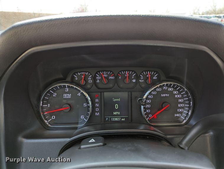 image for item DR6879 2015  Chevrolet Silverado 1500  Double Cab pickup truck