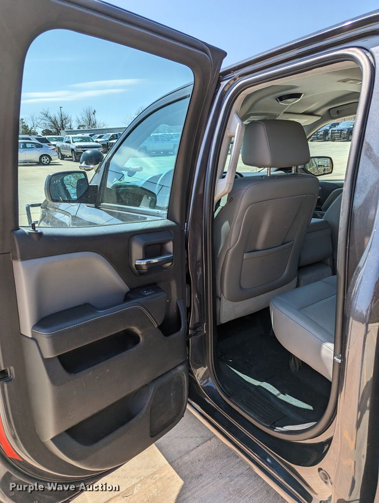 image for item DR6879 2015  Chevrolet Silverado 1500  Double Cab pickup truck