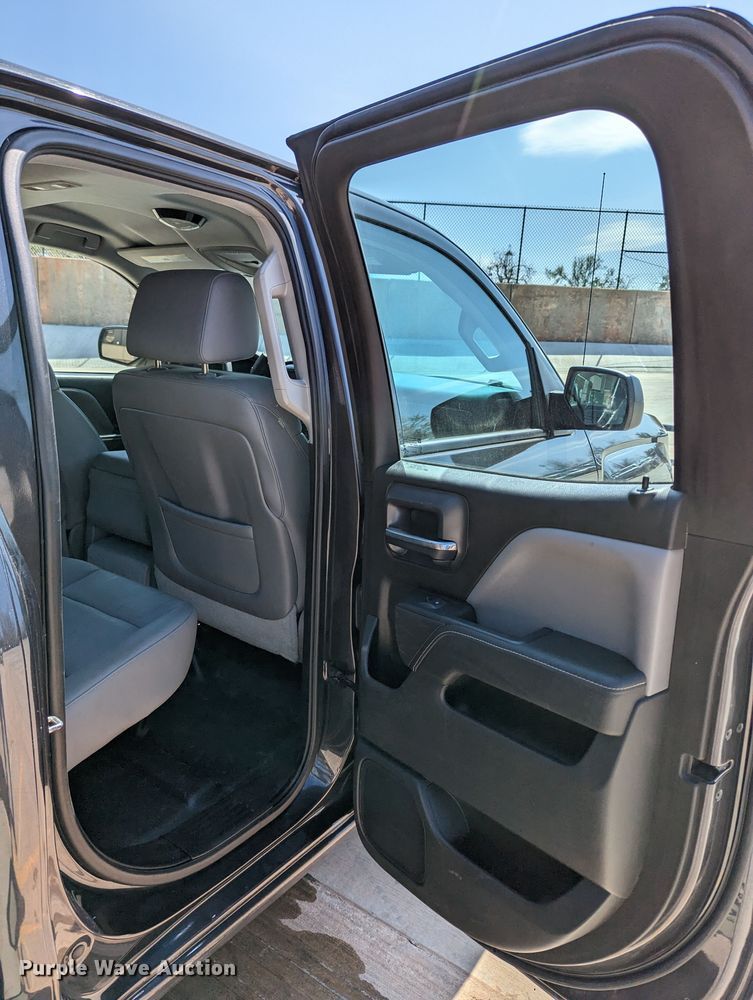 image for item DR6879 2015  Chevrolet Silverado 1500  Double Cab pickup truck