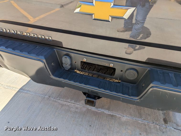 image for item DR6879 2015  Chevrolet Silverado 1500  Double Cab pickup truck