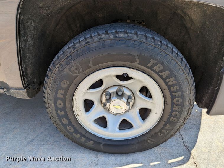 image for item DR6879 2015  Chevrolet Silverado 1500  Double Cab pickup truck