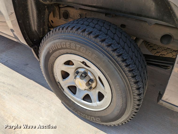 image for item DR6879 2015  Chevrolet Silverado 1500  Double Cab pickup truck