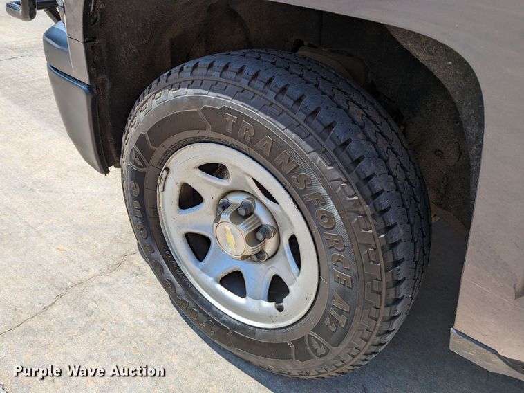 image for item DR6879 2015  Chevrolet Silverado 1500  Double Cab pickup truck