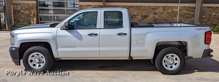 image for item DR6880 2016  Chevrolet Silverado 1500  Double Cab pickup truck